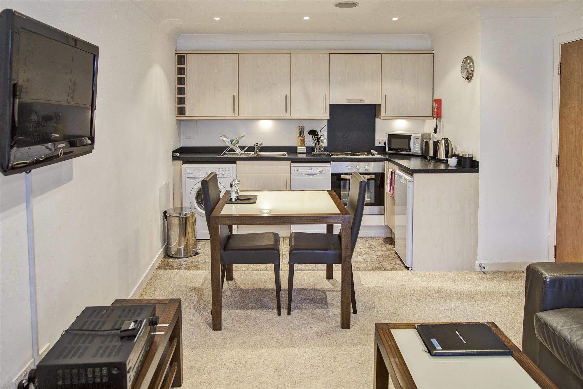 Fountain Court Apartments - Grove Executive EDI Exteriér fotografie